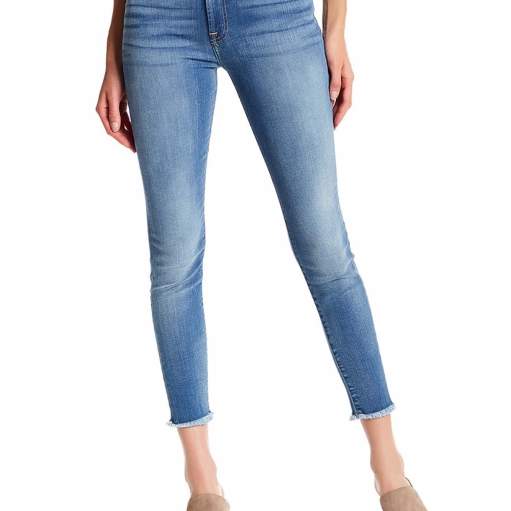 Gwenevere Fray Hem Ankle Jean